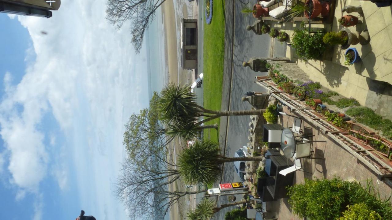 Whitehall Guest House Colwyn Bay Exterior foto