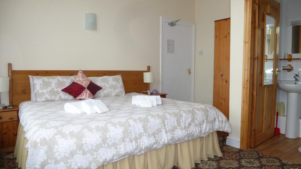 Whitehall Guest House Colwyn Bay Exterior foto