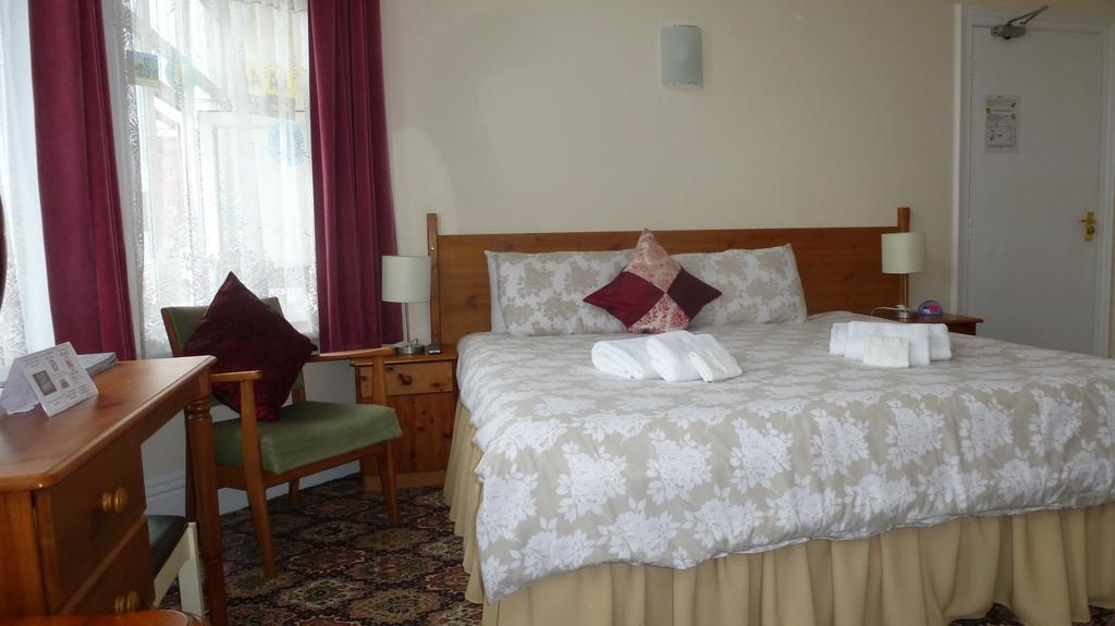 Whitehall Guest House Colwyn Bay Exterior foto
