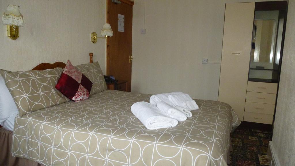 Whitehall Guest House Colwyn Bay Exterior foto