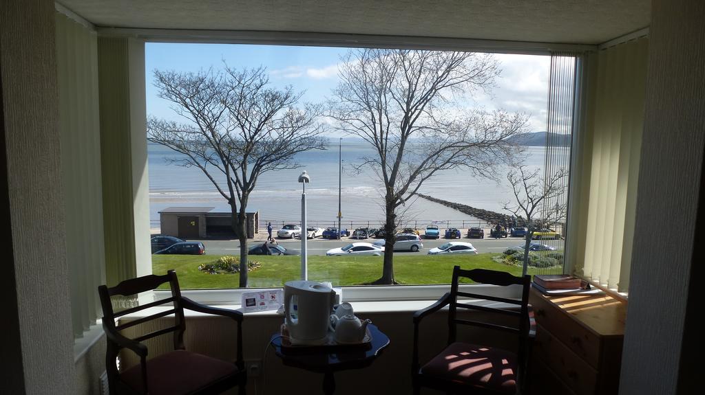 Whitehall Guest House Colwyn Bay Exterior foto
